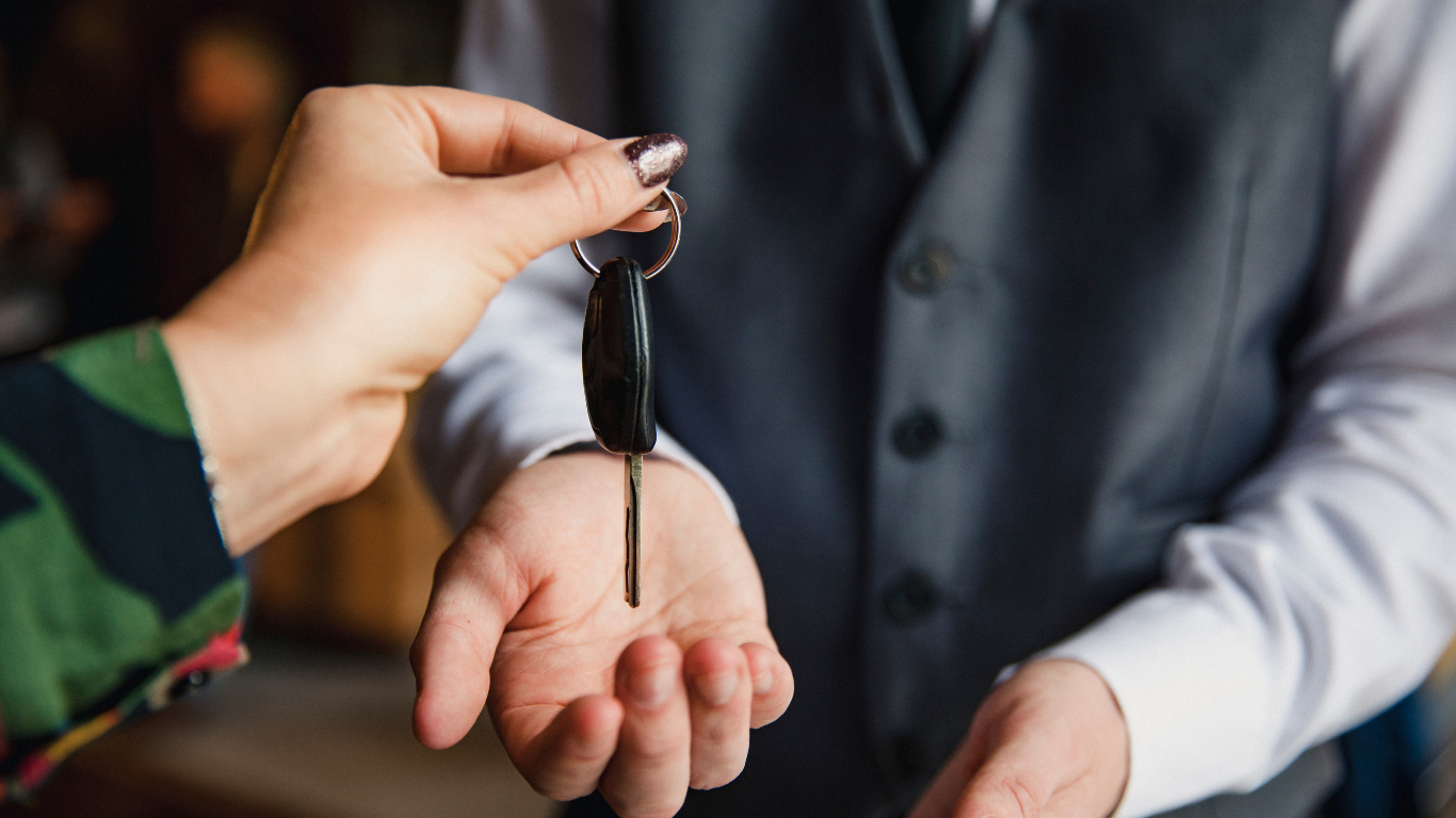 Elite Pro Services valet attendant